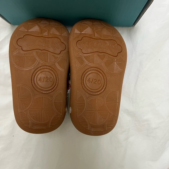 Wee Squeak Monkey Face Kids Shoes - Gray and Red size 4 NWT - Picture 4 of 6